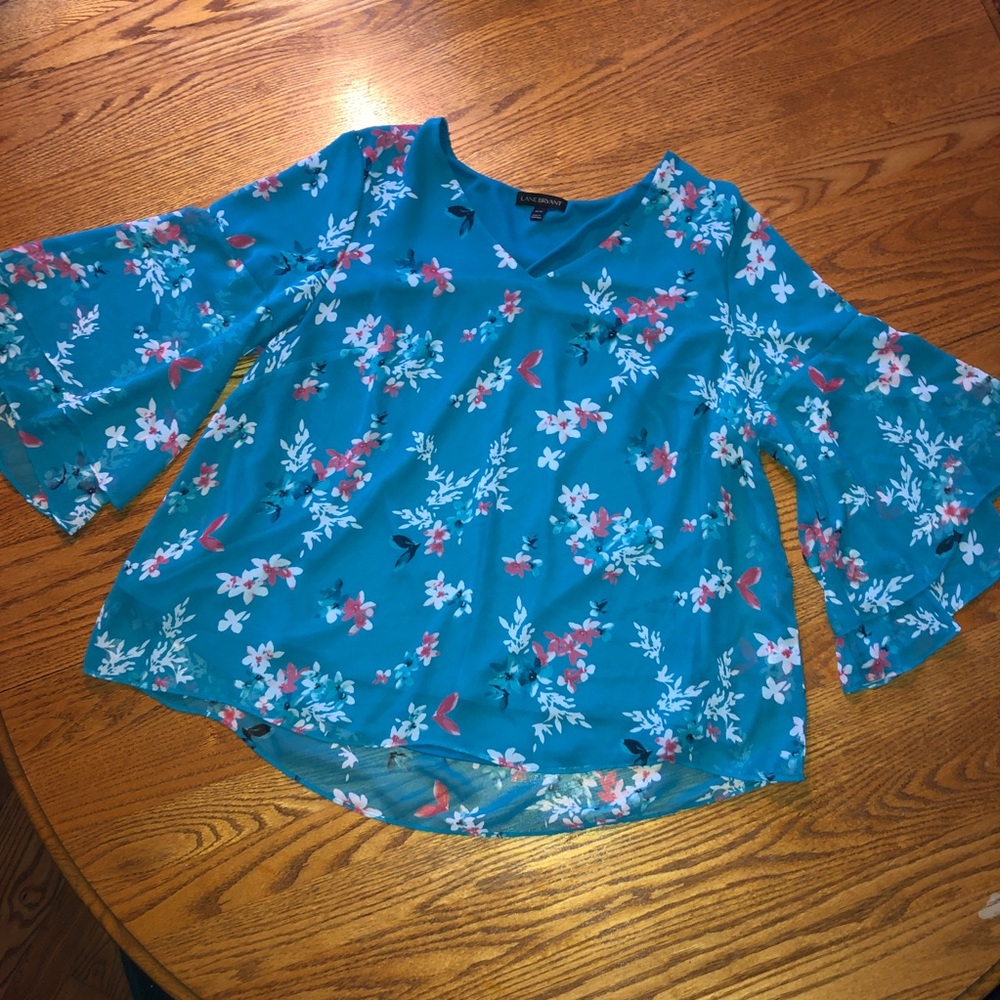 Lane Bryant Flowy floral V-Neck Blouse 14/16